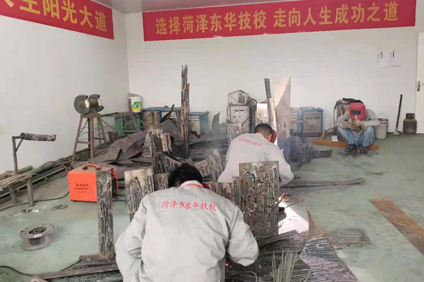 點(diǎn)擊查看詳細(xì)信息<br>標(biāo)題：電焊課堂 閱讀次數(shù)：4135